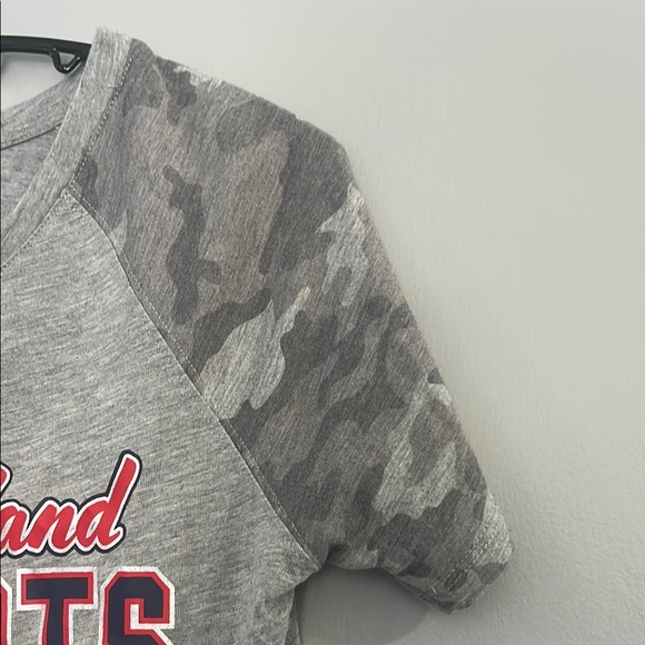New England Patriots Gray Camouflage T-Shirt - Picture 3 of 6